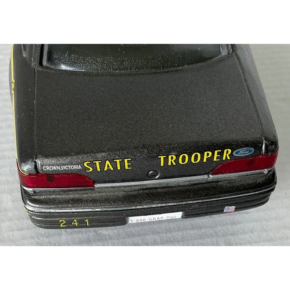 Code 3 1998 Ford Crown Victoria Ohio State Highway Patrol Diecast Car 1:64